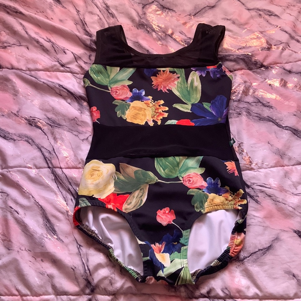 Luck Leo ballet leotard